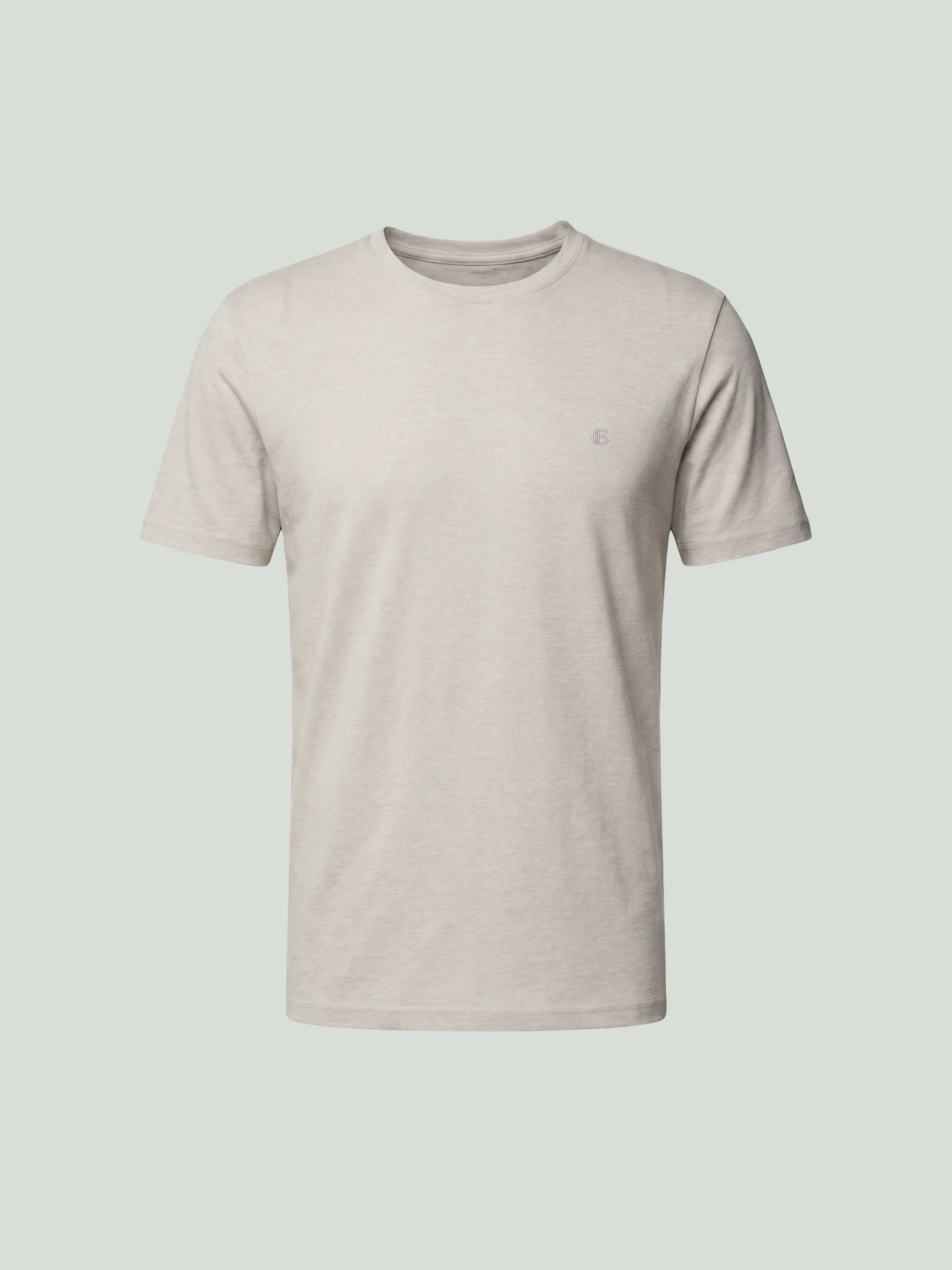 Светло-серая футболка — Одежда — CLIMBER B.C.