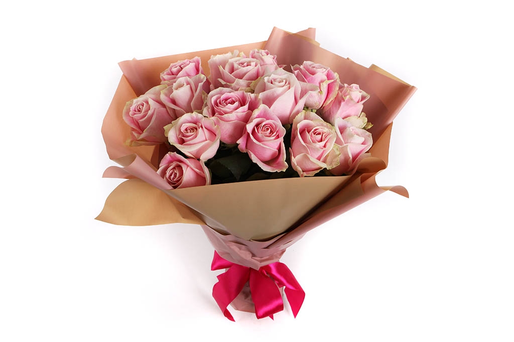 Букет из 15 розовых роз Розита недорого купить. Москва - floral-tale