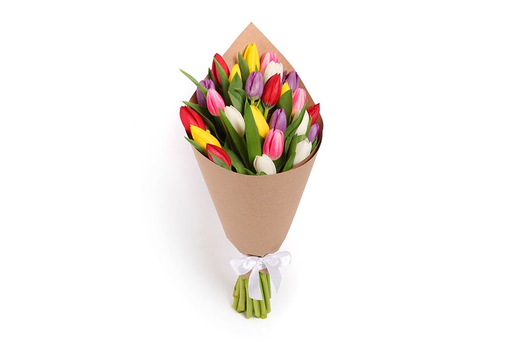 Букет 25 тюльпанов микс купить в Москве - floral-tale.ru