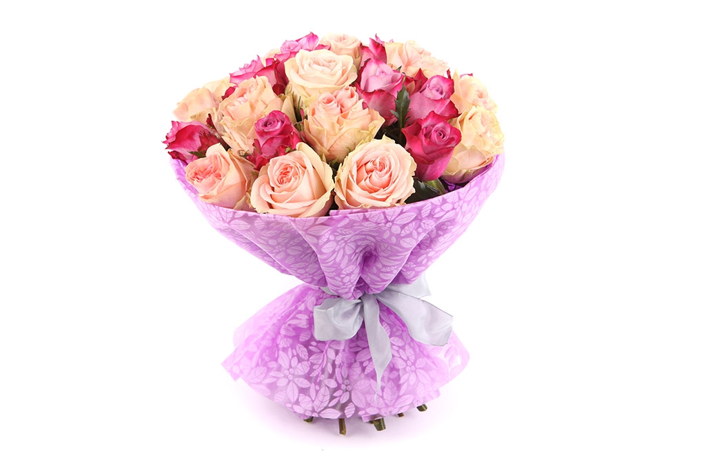 Букет 25 роз, розово-фиолетовый микс купить в Москве. Цветочная сказка