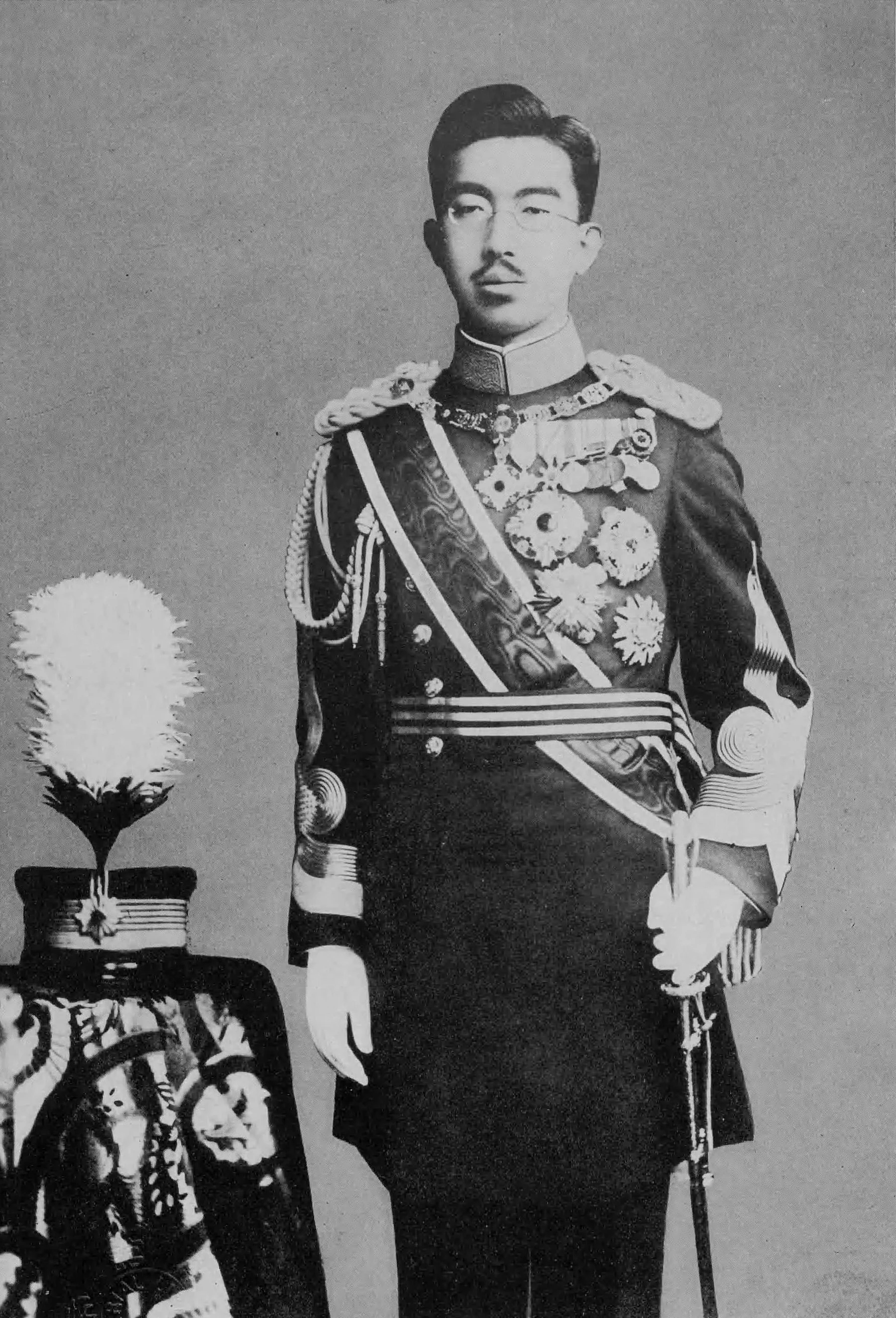 Император Японии Хирохито в конце 1920-х годов