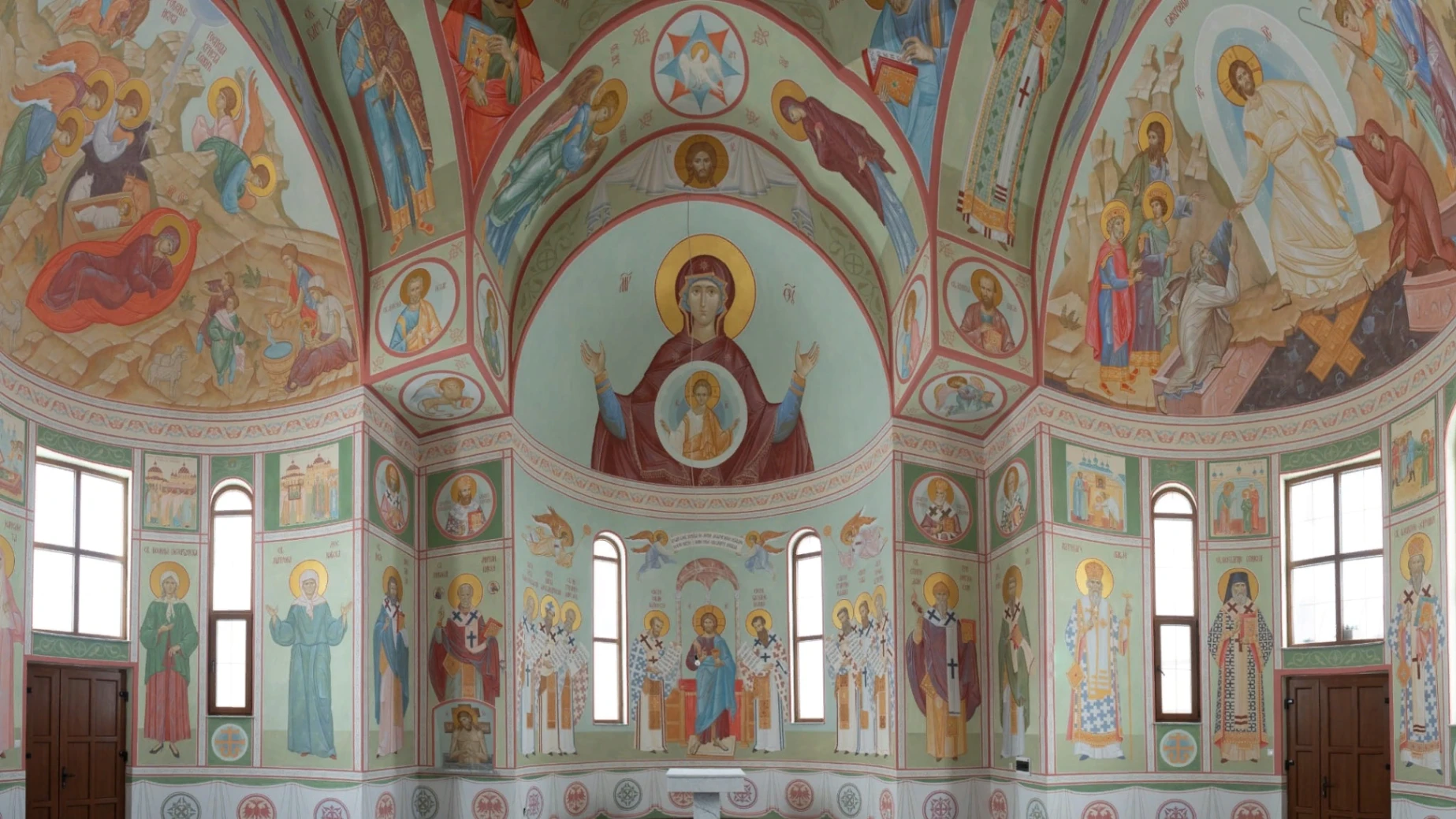 Peinture murale du monastère de la bienheureuse Matrona de Moscou dans le village de Ritešić en Bosnie-Herzégovine