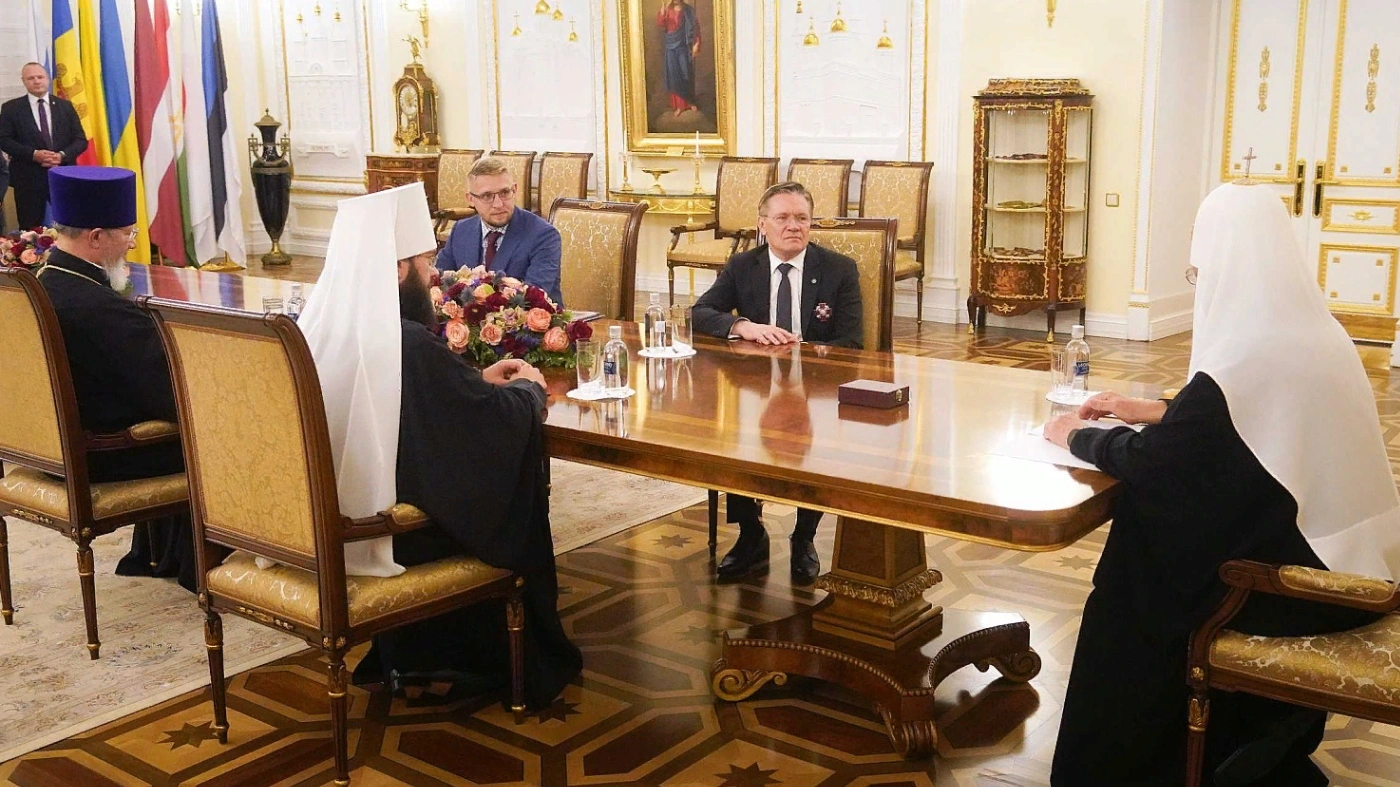 Συνάντηση του Αγιωτάτου Πατριάρχη Κυρίλλου με τον Α. Ε. Λιχάτσεφ
