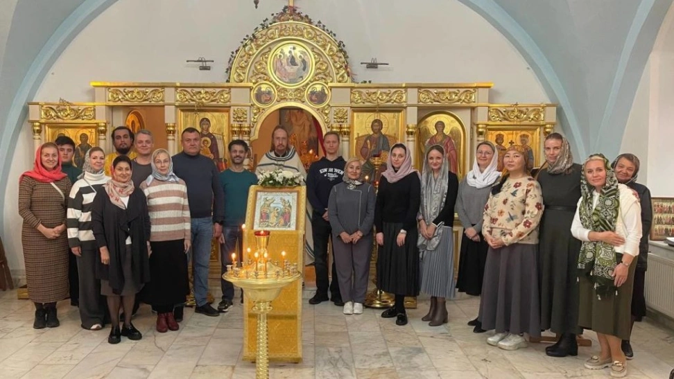 Gjashtë vjet nga rifillimi i shërbimeve të rregullta në kishën Historike Të Ambasadës në Stamboll