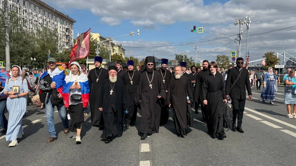 Studentët ndërkombëtarë TË NUPDS morën pjesë në procesion
