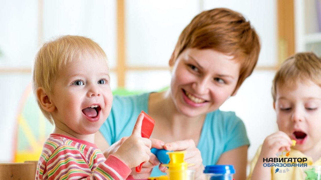 Минпросвещения РФ подготовит курсы для родителей дошкольников, получающих образование в семье