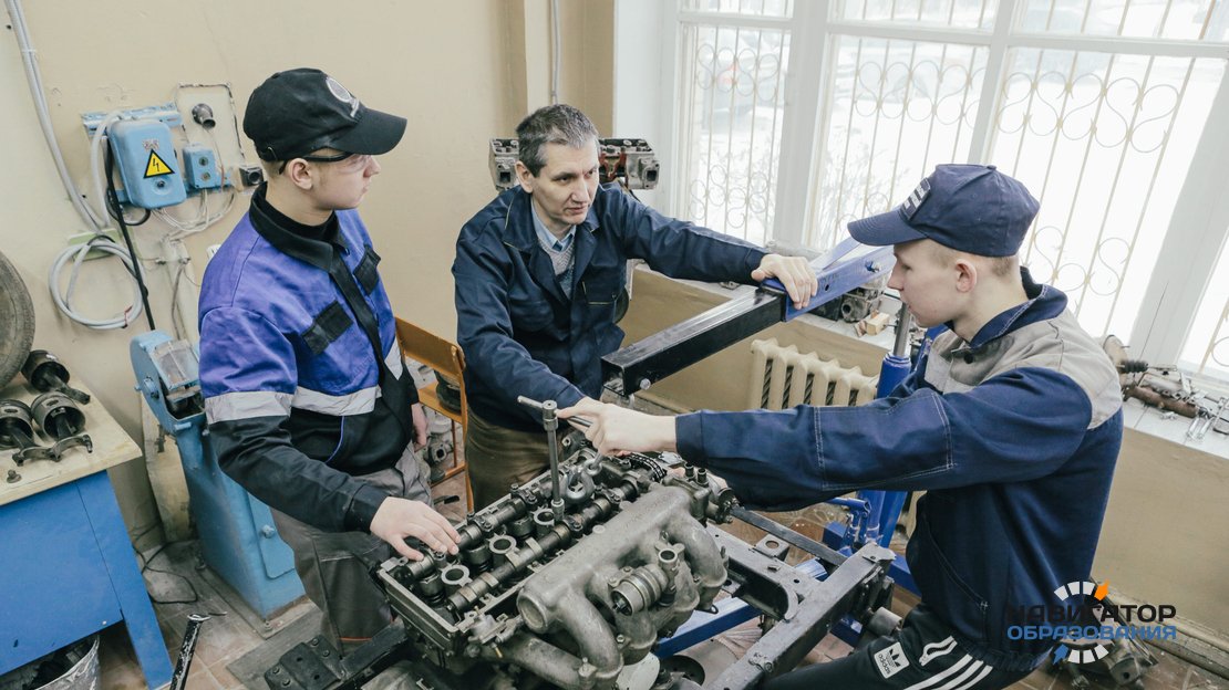 О новом перечне профессий в колледжах РФ и разрешении участникам СВО переходить на бюджет в вузах