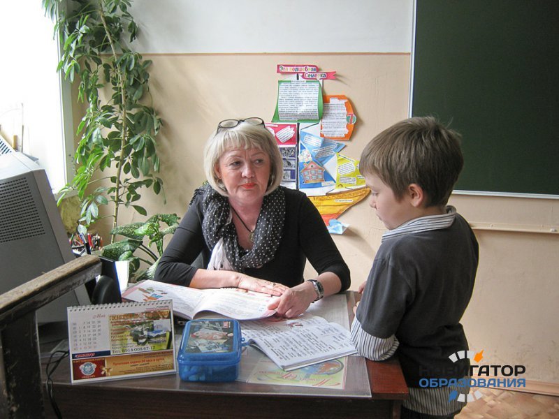 Новая система оплаты позволяет руководству школ грабить учителей