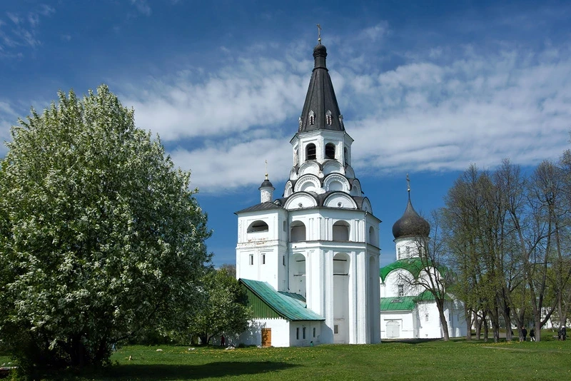 Распятская колокольня