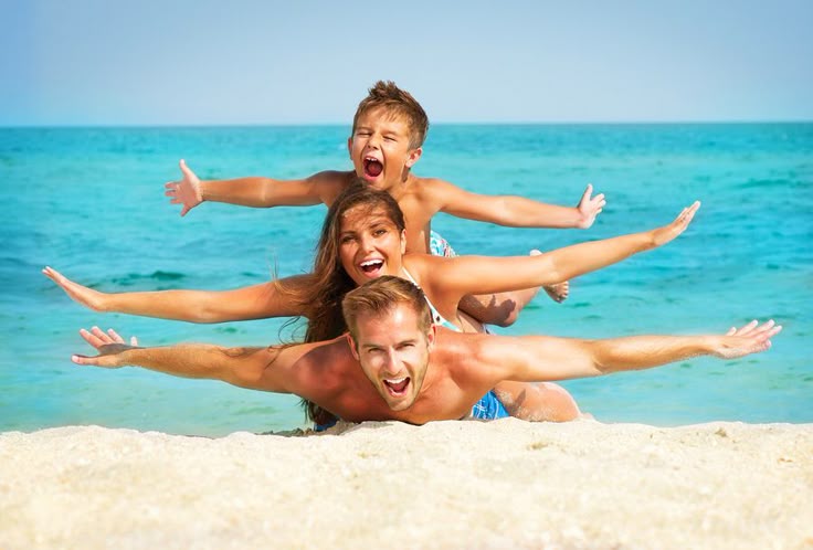 Pin by naty_fashion on Photography | Family beach pictures, Beach family photos, Beach photo inspiration
