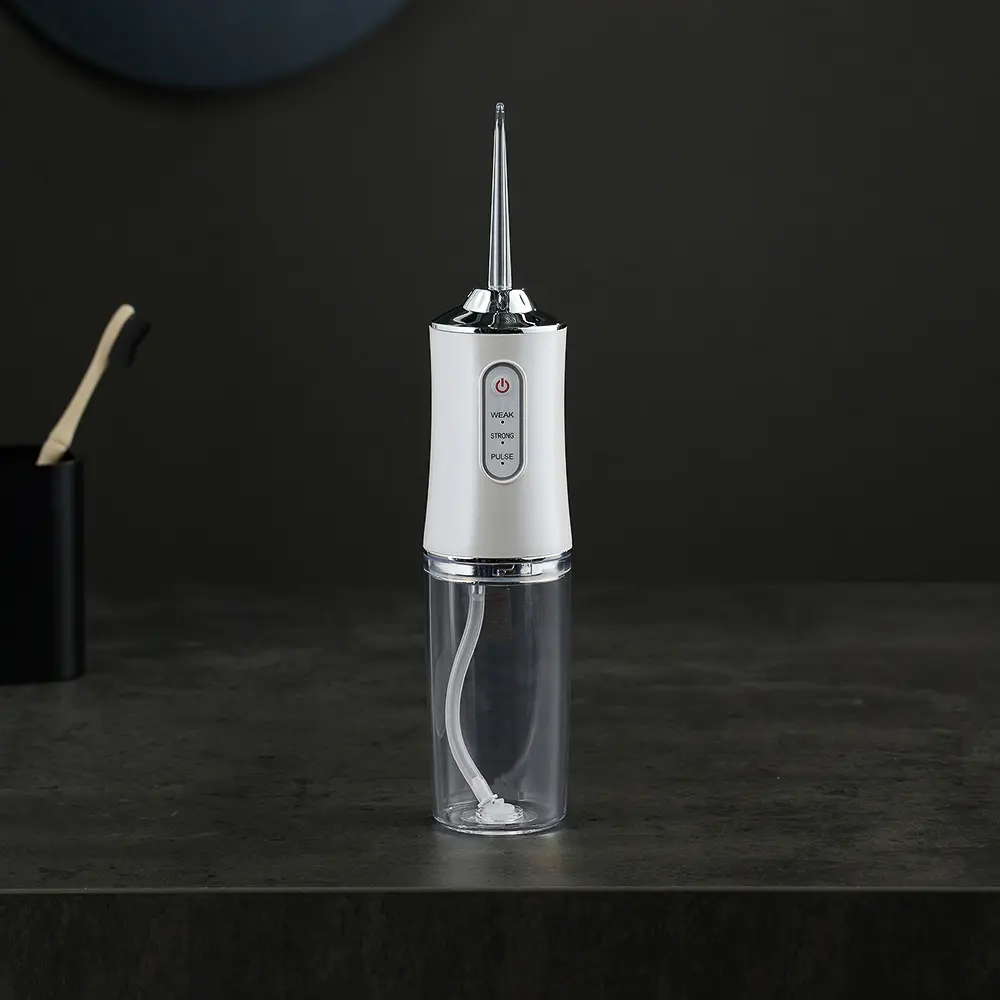 LEBEN Ирригатор, 5 Вт, 3 режима, 4 насадки в комплекте, USB-провод, белый - #9