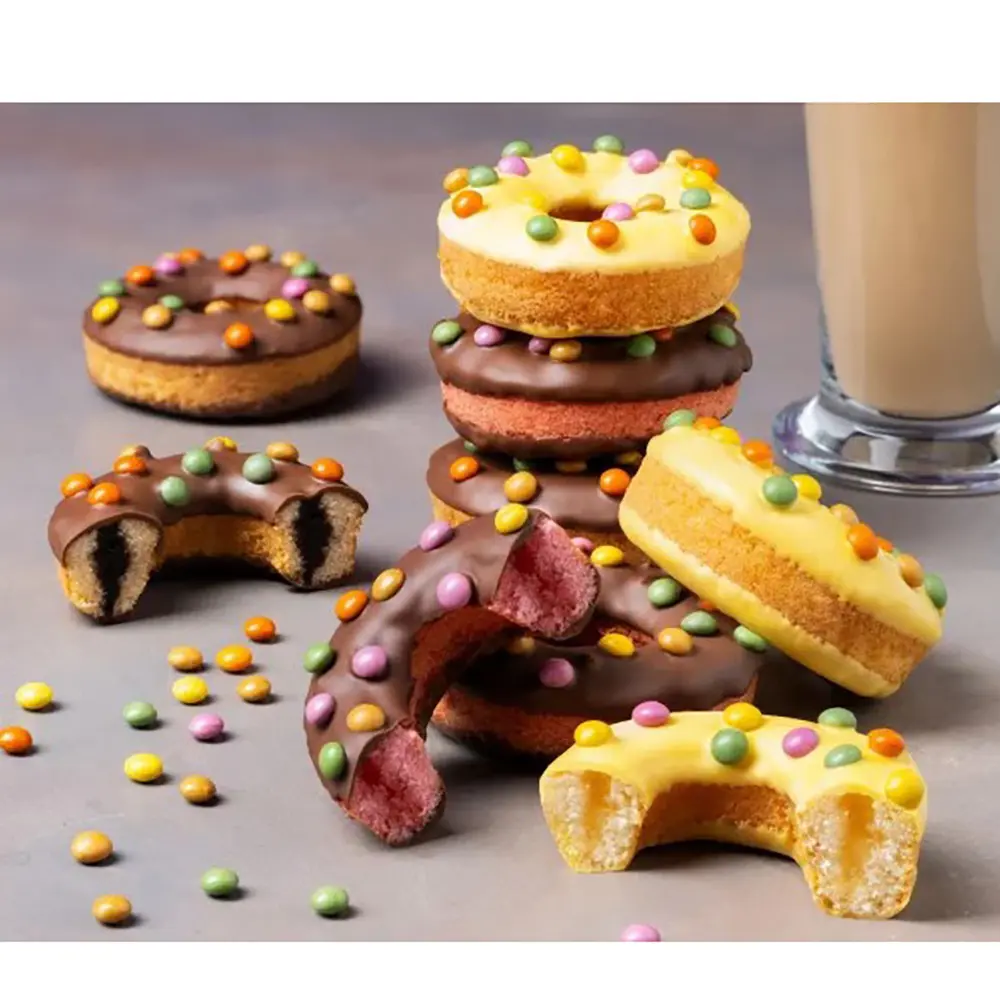 Кекс "PAPITA DONUT" с какао глазурью и цветным драже, начинка шоколад/клубника 40гр - #6