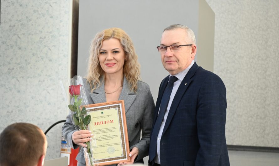 Бугурусланцев наградили за лучшее новогоднее оформление предприятий, организаций и домов