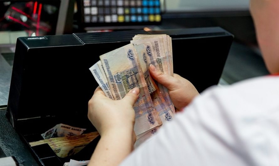 В Бугурусланском районе начальник почтового отделения отделалась штрафом за похищение денег из кассы