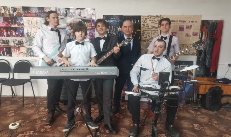 Музыкант-наставник из Бугуруслана создал        из юных дарований группу «Ступени»