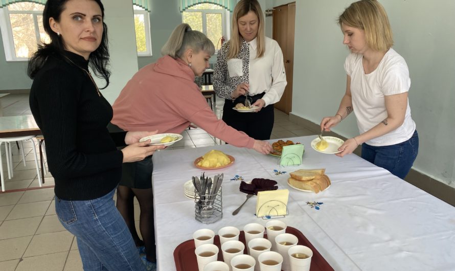 В школе Бугуруслана был организован родительский контроль с дегустацией приготовленных блюд