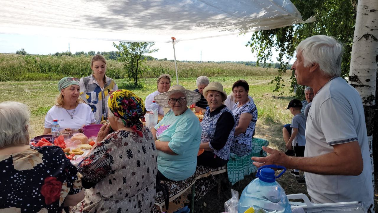 Бывшие жители села Наумовки Бугурусланского района по традиции собрались на  малой родине | 12.08.2023 | Новости Бугуруслана - БезФормата