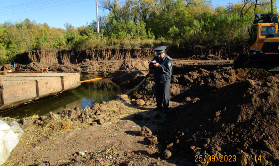 В Бугурусланском районе произошел порыв нефтепровода