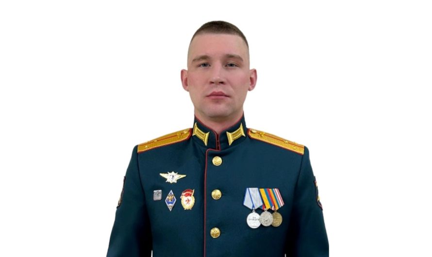 Бугурусланец Евгений Рукавишников награжден медалью Суворова