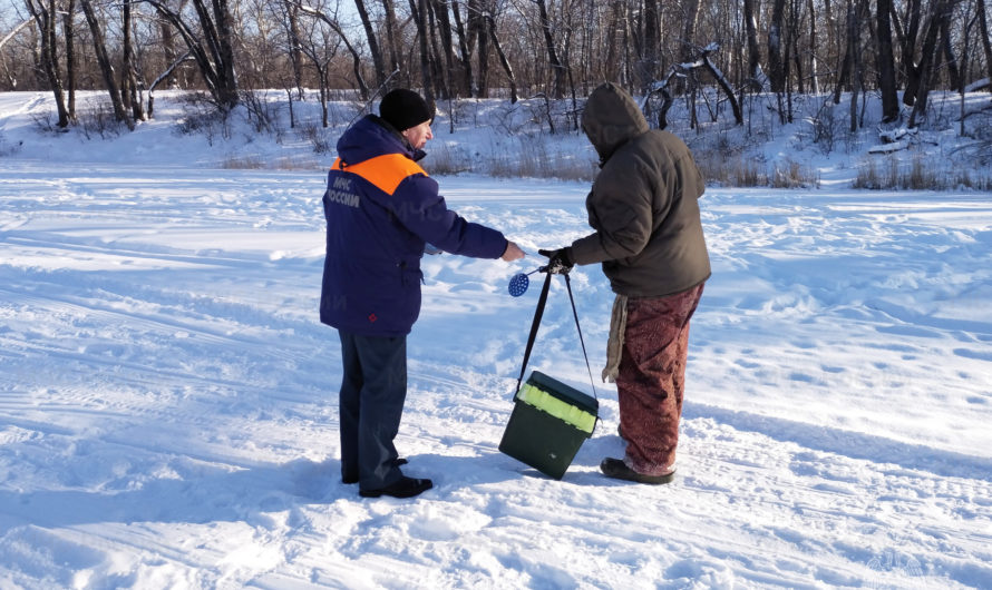 Оренбургским рыбакам напомнили, как опасен непрочный лед