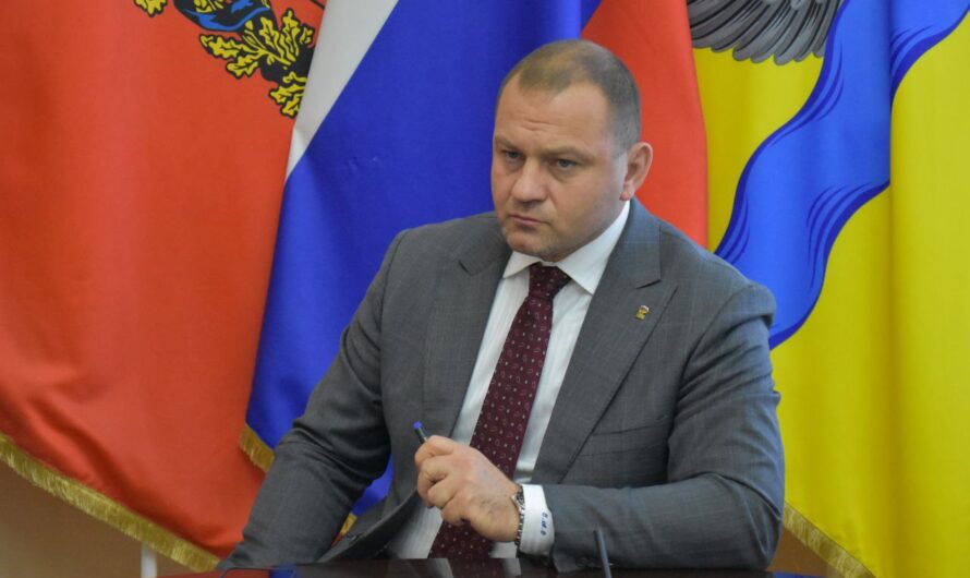 Губернатор Денис Паслер сообщил об уходе главы Оренбурга добровольцем на СВО