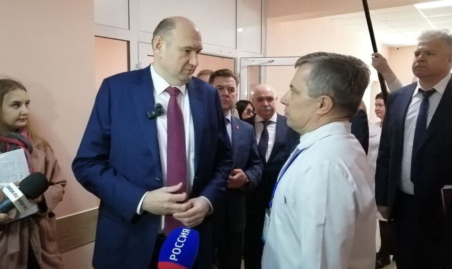 Евгений Солнцев посетил Гайскую городскую больницу