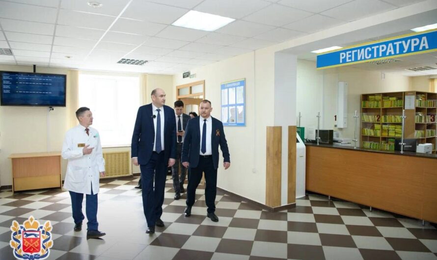 Врио губернатора Евгений Солнцев ознакомился с работой Саракташской районной больницы
