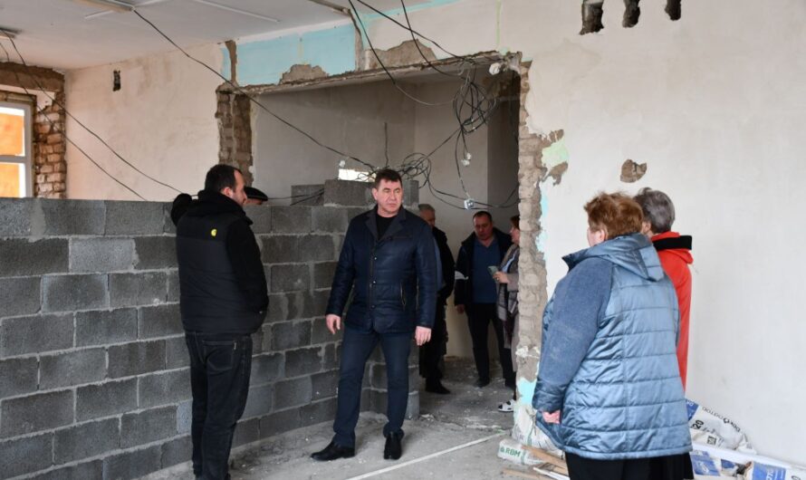 В Тоцком районе Оренбуржья ремонтируют большую школу