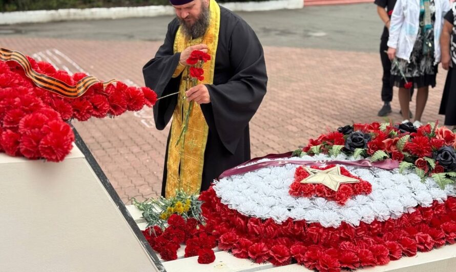 Православные бугурусланцы почтили память героев Великой Отечественной войны