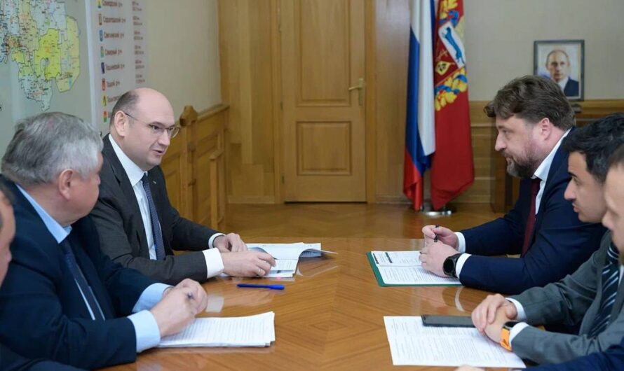 Евгений Солнцев провел встречу с гендиректором АО «Росагролизинг»