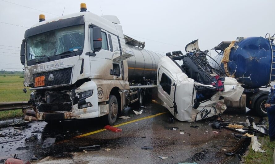 В Бугурусланском районе столкнулись три грузовика, пострадал 60-летний мужчина