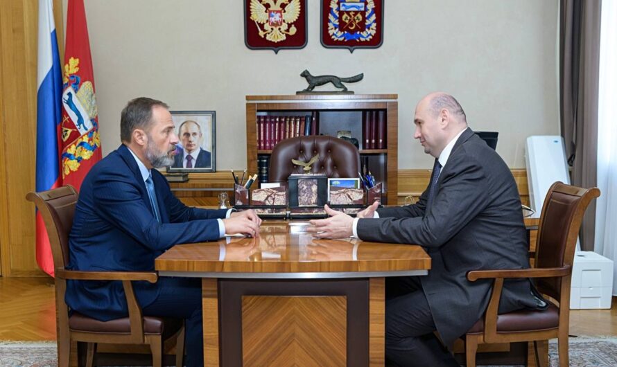 Игорь Комаров и Евгений Солнцев обсудили общественно-политическое развитие региона