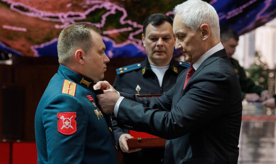 Министр обороны РФ вручил оренбуржцу Павлу Евлашевичу «Золотую Звезду»
