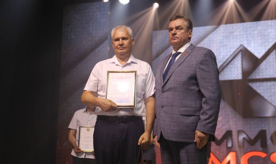 Дмитрий Кулагин поздравил металлургов Медногорска с праздником