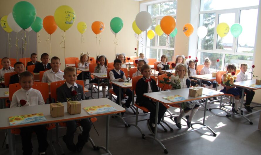 В разных районах Оренбуржья открылись обновленные школы