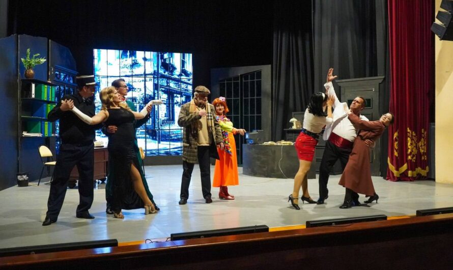 «Большие гастроли». Бугурусланский драматический театр успешно выступил в Омской области