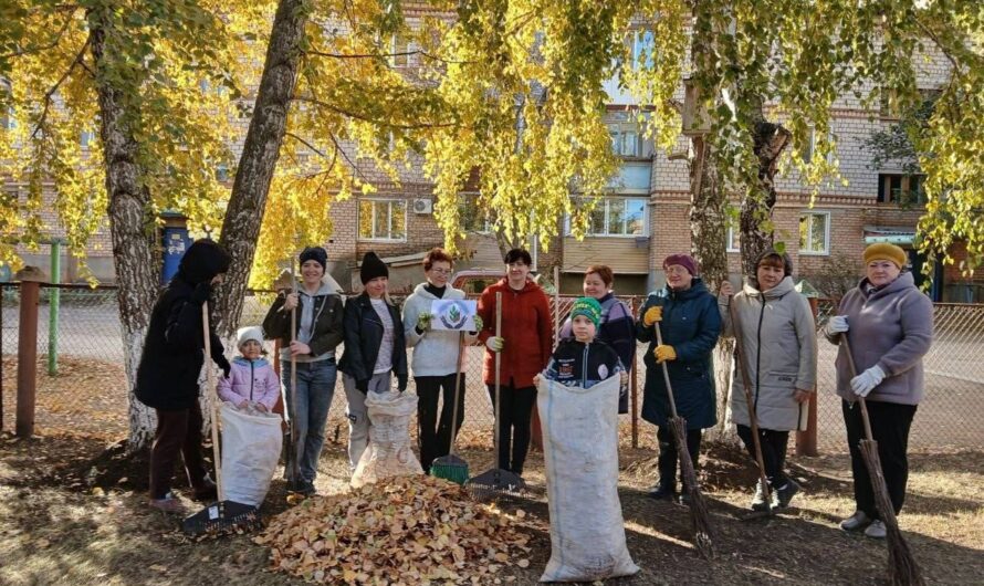 Навели порядок. В Бугуруслане прошел субботник