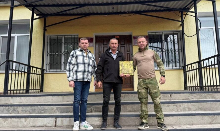 Глава Бугуруслана доставил гуманитарный груз бойцам СВО