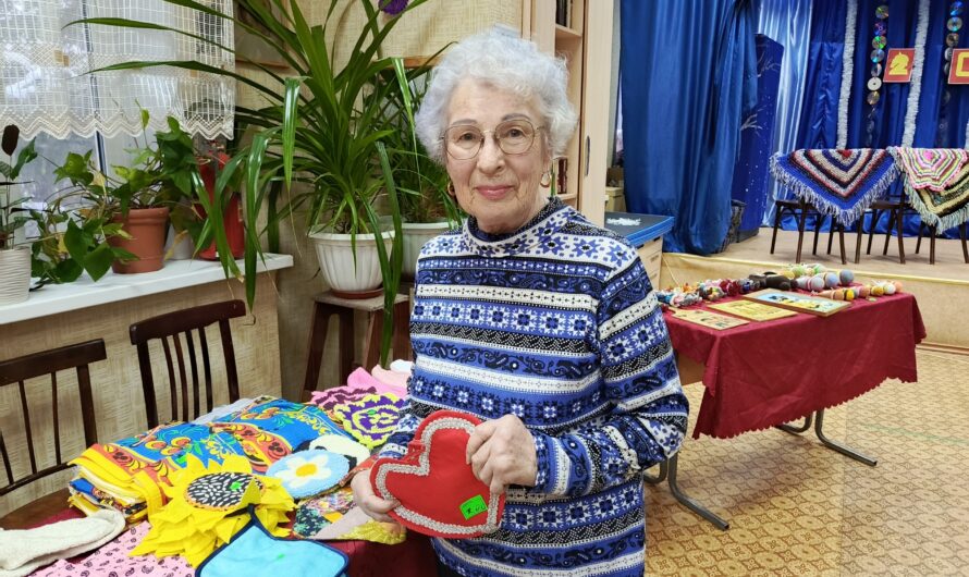 В Бугуруслане состоялась новогодняя ярмарка клуба «Берегини»