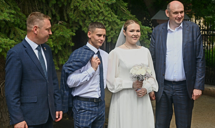 Евгений Солнцев подчеркнул важность поддержки семей с детьми