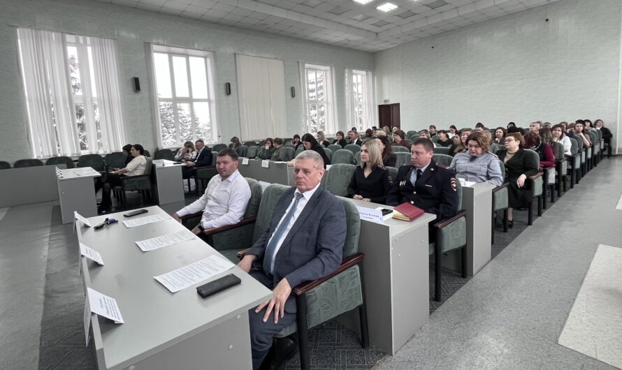 В Бугуруслане обсудили меры по защите прав детей и профилактике подростковой преступности