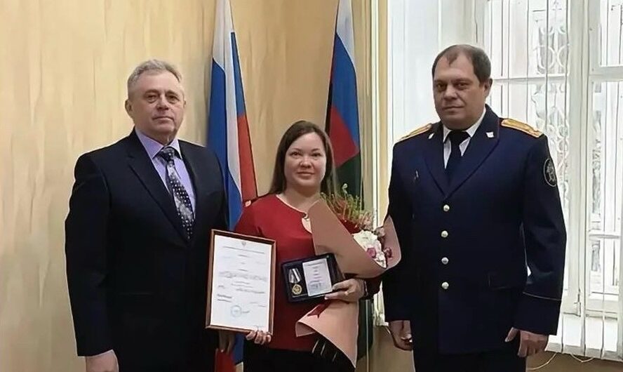 Воспитатель из Бугуруслана награждена медалью СК за спасение детей при нападении в детском саду
