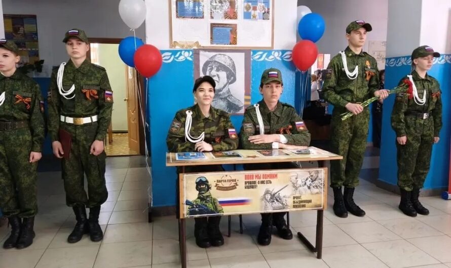В Бугурусланском районе открыли Парту Героя Георгия Комарова