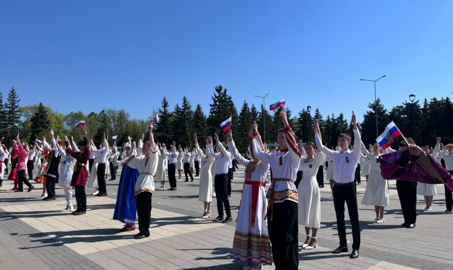 В Бугуруслане прошел «Вальс Победы»