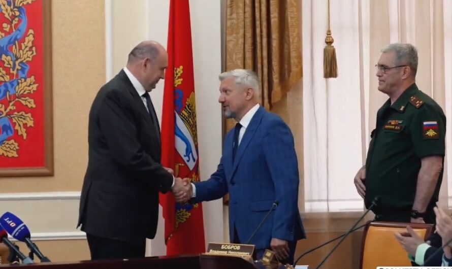 Губернатор Оренбуржья Евгений Солнцев награжден медалью Минобороны России