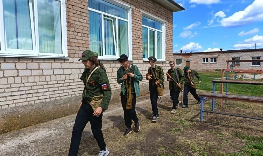 Старшеклассники Бугурусланского района прошли курс военной подготовки на пятидневных сборах