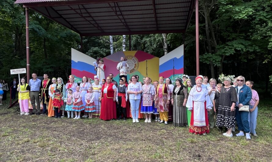 В Бугурусланском районе отпраздновали День России фестивалем «Карусель дружбы»