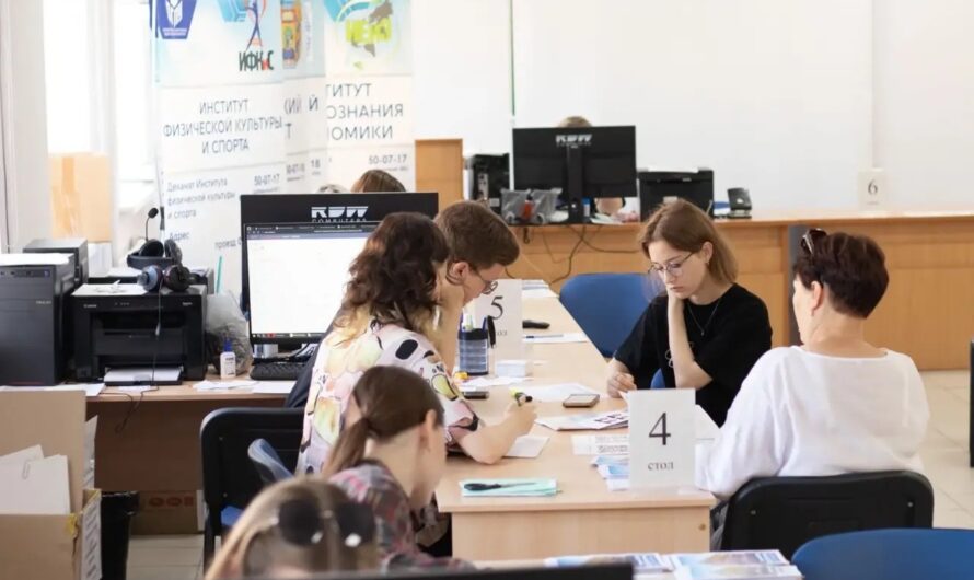 Оренбургские абитуриенты штурмуют вузы