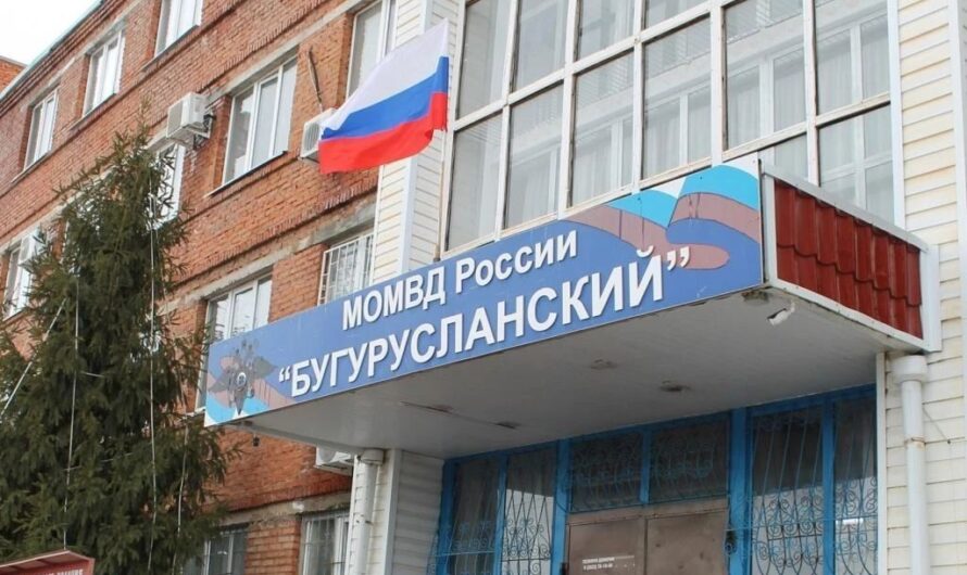 Полицейские в Бугуруслане растрогали местную жительницу заботой