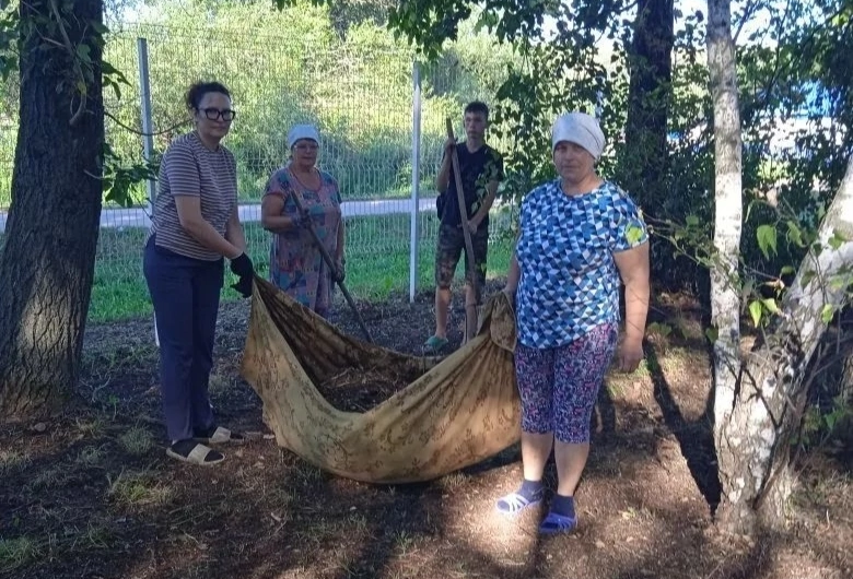 В Бугурусланском районе привели в порядок парк в честь героев Великой Отечественной войны